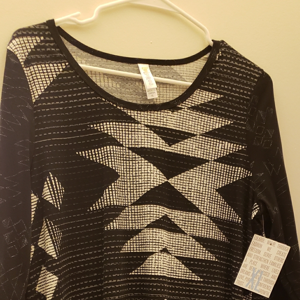 Lularoe Tops